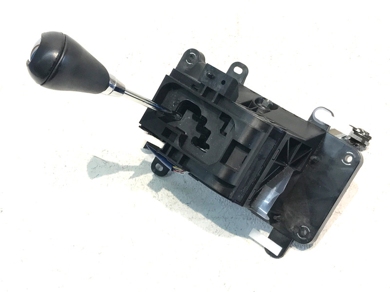 2014 LEXUS IS250C AUTOMATIC GEAR SELECTOR FLOOR SHIFTER ASSEMBLY OEM