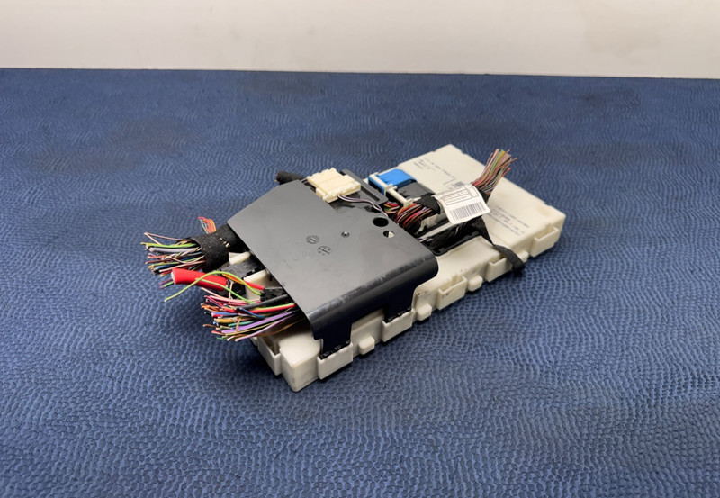 OEM BMW F23 F30 F31 F32 F33 F34 F80 F83 F87 Front BCM Body Control Module 682437
