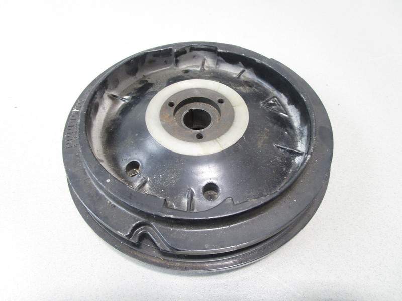 OMC Evinrude Johnson Outboard 20 25 30 35 HP 1989-1996 Flywheel Assembly 0583917