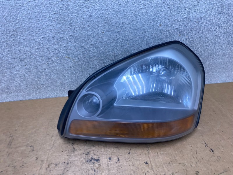 2005 2006 2007 2008 Hyundai Tucson Left Driver Lh Side Headlight Oem T3373 DG