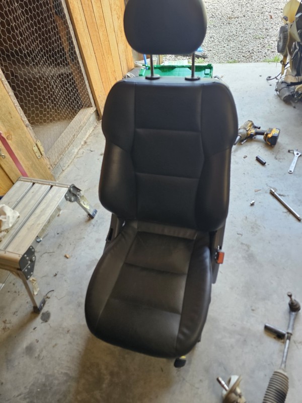 05-07 Mercedes C230 W203 OE Front Right Passenger Seat
