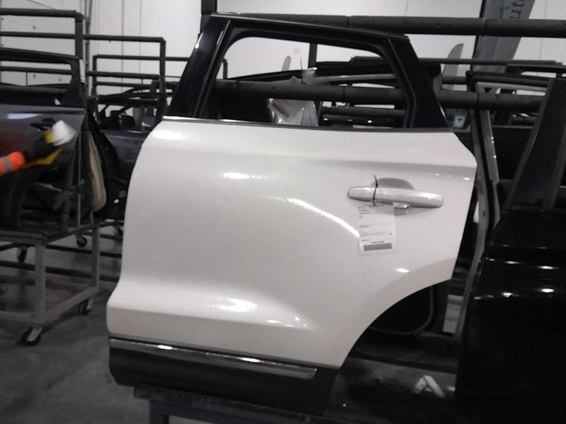 Lincoln MKC 2015 Left Rear Door WHITE 64830 1865