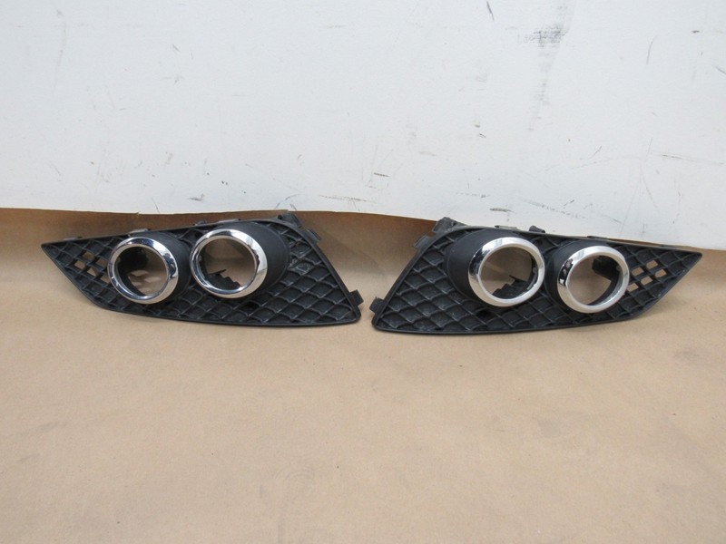Mercedes R350 W251 2011 Front Right Left Bumper Fog Light Cover Trim Set 06-13 ;