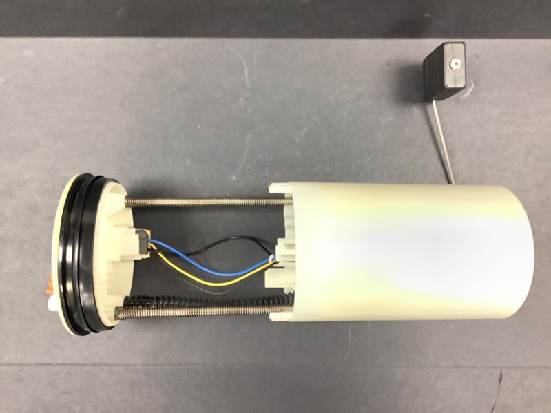 06-14 Ridgeline Gasoline Fuel Pump Set Assy With The Sending Unit Used OEM