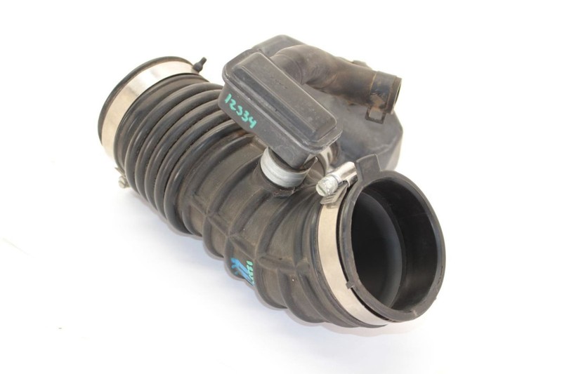 09-20 Nissan 370Z Coupe Driver Left Front Air Tube Coupler Duct