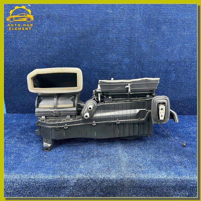 2015-20 GMC Canyon HVAC AC EVAPORATOR HEATER CORE BOX BLOWER MOTOR OEM 84138690