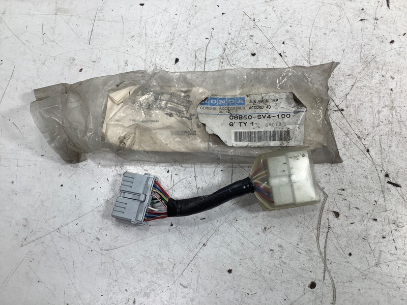95-94 Honda Accord Sub-Harness, CD Player 08B50-SV4-100 OEM