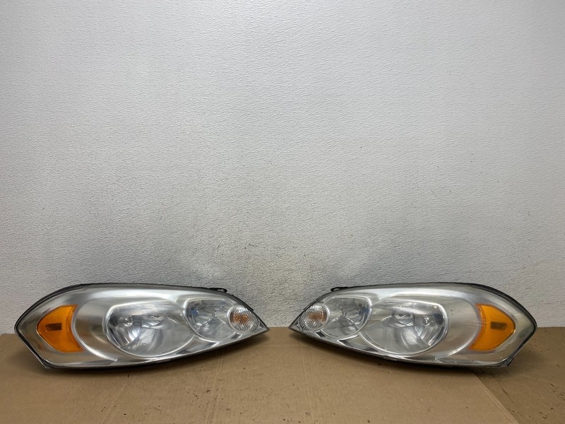 2006 - 2013 Chevrolet Impala Left+Right Set Headlights Halogen AE5985 DW