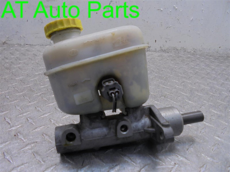 1999-2004 JEEP GRAND CHEROKEE BRAKE MASTER CYLINDER ASSEMBLY OEM 05011260AB