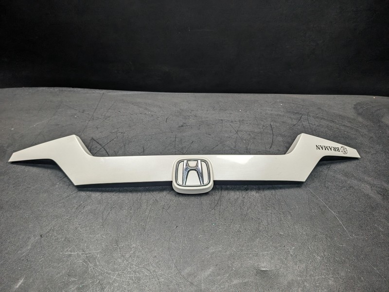 Trunk Deck Lid Molding 2022 Honda Accord 74890-TVA-A11ZE 2018 2019 2020 2021