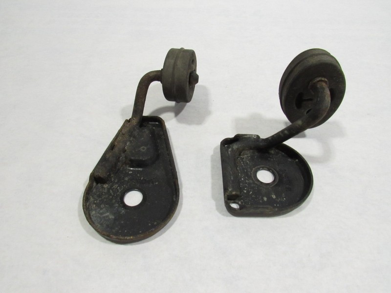 10-15 Jaguar XK XKR 2014 Rear Exhaust Muffler Hanger Mount Bracket Set 2 PCS ;:O