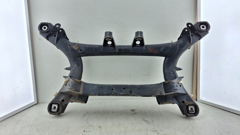 14-16 BMW 320i 328i 428i Rear Suspension Subframe Crossmember 6867417 OEM