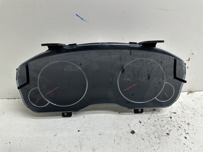 2013-2014 Subaru Legacy 2.5L AT Cluster Speedometer tach gauges instrument panel