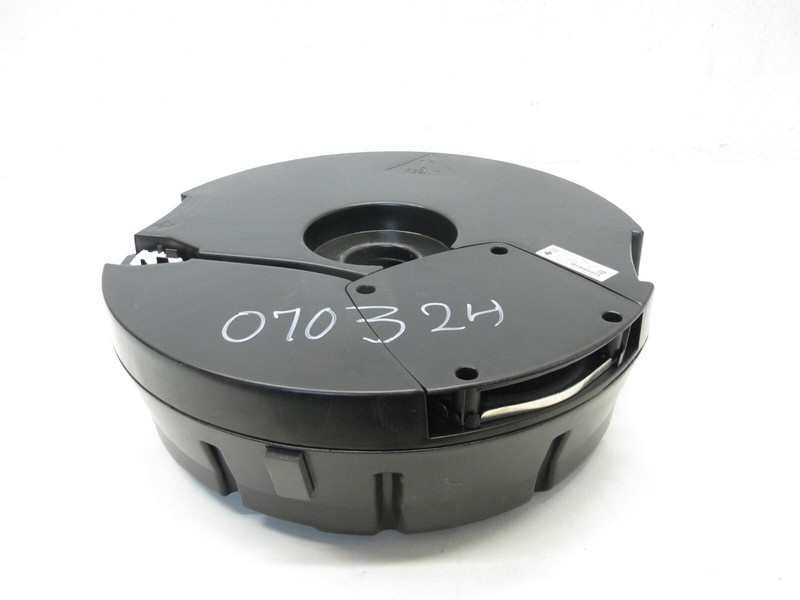 09-17 8R Q5 SQ5 SUBWOOFER BASS SPEAKER BASSBOX TRUNK SPARE TIRE OEM 070324