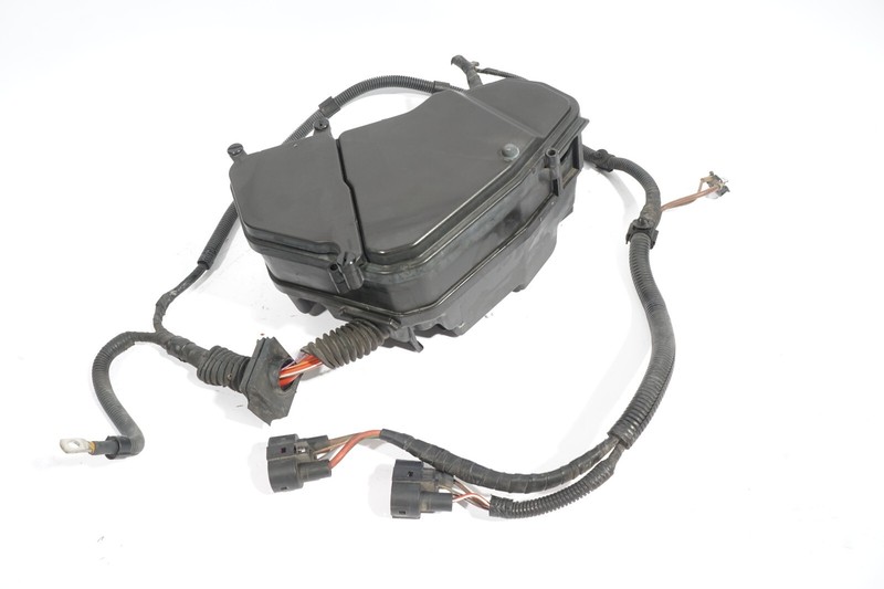2004 - 2007 VOLKSWAGEN TOUAREG 7L UNDER HOOD FUSE BOX COVER OEM