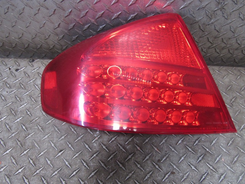 03 04 INFINITI G35 LEFT DRIVER REAR QUARTER PANEL MOUNTED TAIL LIGHT LAMP 4DR
