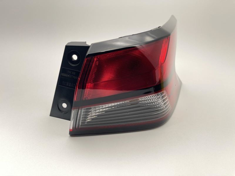 2020-2023 NISSAN VERSA RIGHT TAILLIGHT QUARTER MOUNTED 1.6L FWD 32K -SV- 56433