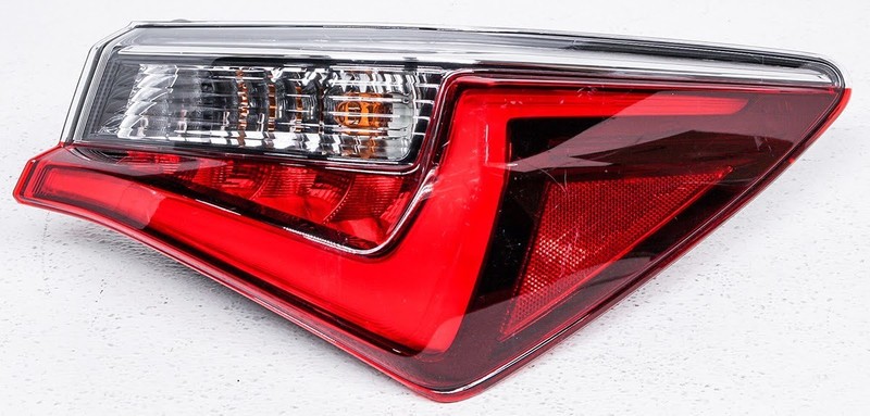 OEM Acura ILX Right Passenger Side Tail Lamp Peg Missing 33500-T3R-A71