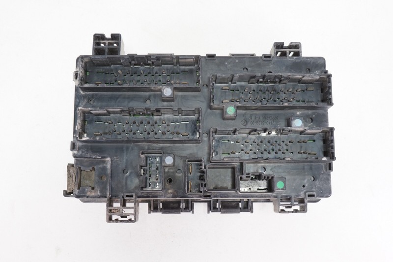 DODGE RAM 1500 Fuse Box Integrated Power Module BCM OEM 2013 2014