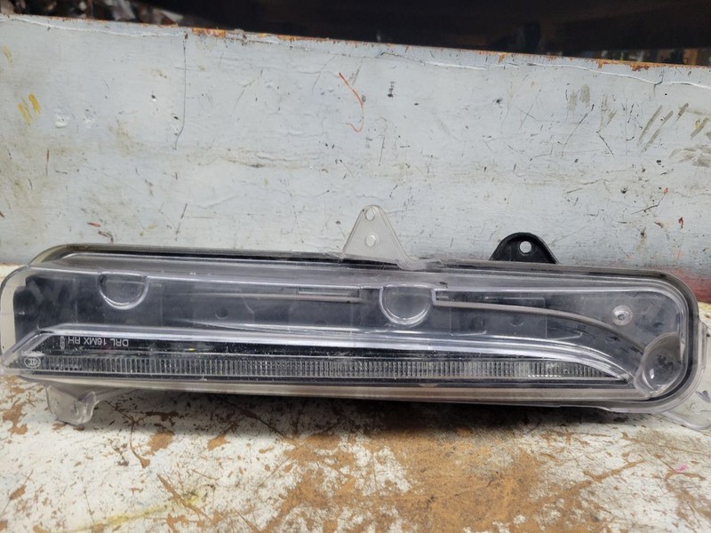 Passenger Corner/Park Light Fog Lamps Fits 21-23 NAUTILUS 1773225