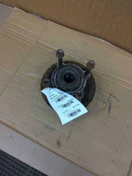 Hub Front Hub 2 Wheel ABS Thru 3/21/99 Fits 99 FORD F250SD PICKUP 252240
