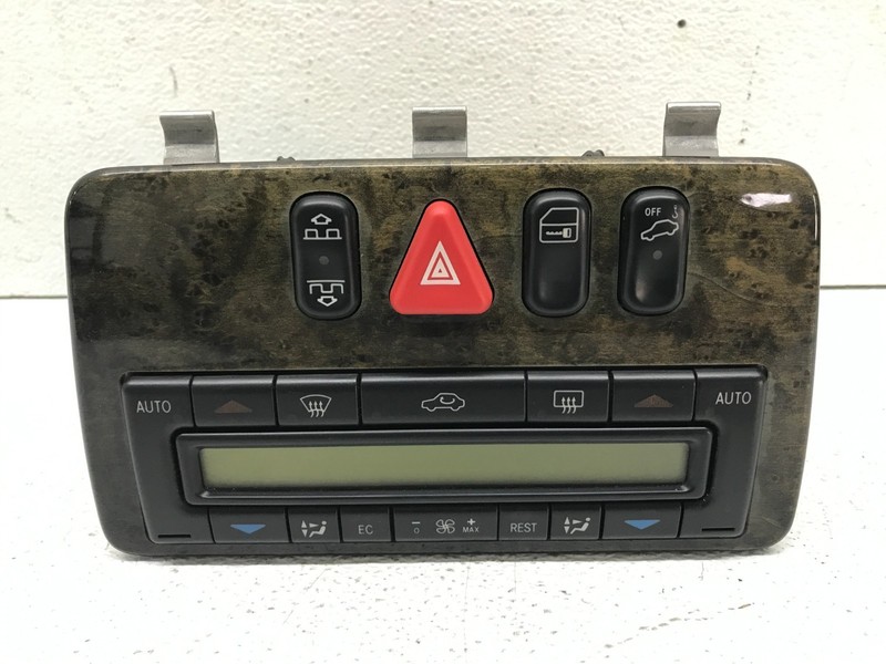 * 98-02 Mercedes W208 CLK430 AC Heater Climate Control Temp Center Console Bezel