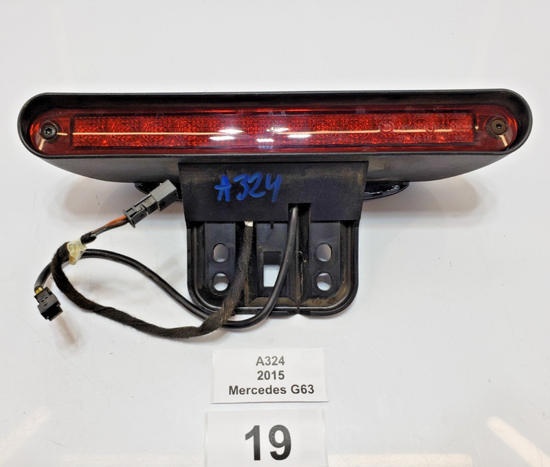 ✅ 2013-2018 OEM Mercedes W463 G63 AMG Rear Third Brake Stop Light Lamp