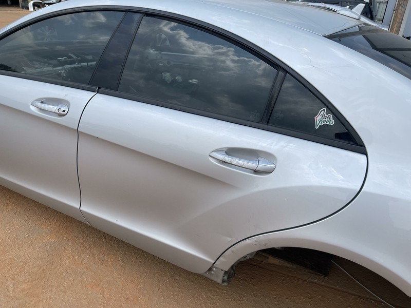 12-18 MERCEDES CLS550 C218 REAR LEFT DRIVER DOOR ASSEMBLY OEM SILVER 775U