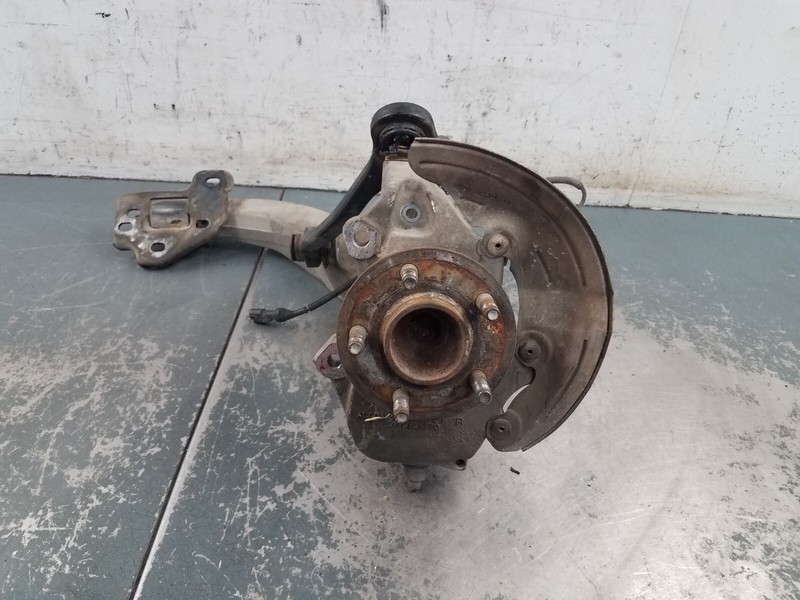 2004 03 04 Mercury Marauder Right Front Hub Knuckle Arms #2369 VV6