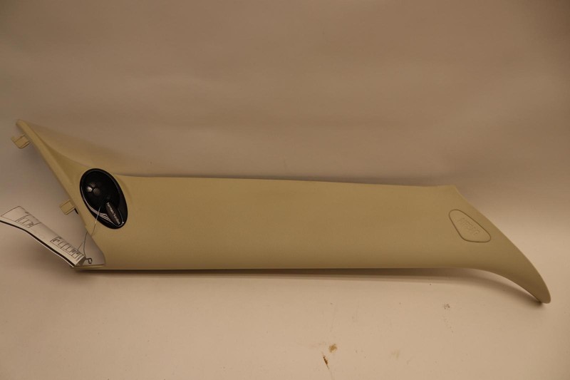 2011-2015 MINI COOPER CLUBMAN RIGHT PASSENGER SIDE WINDSHIELD A PILLAR COVER OEM