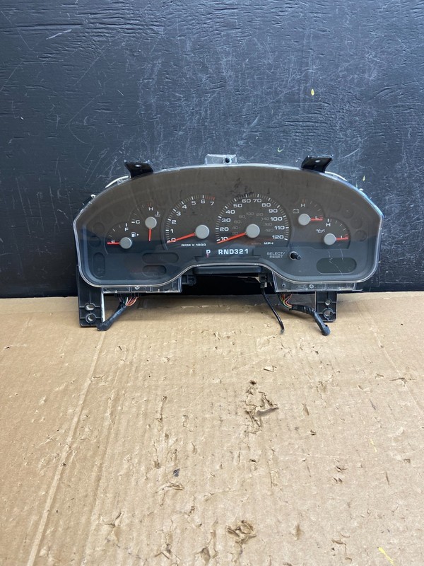 2004 2005 Ford Explorer Speedometer Cluster Gauge Oem AD6914 DG