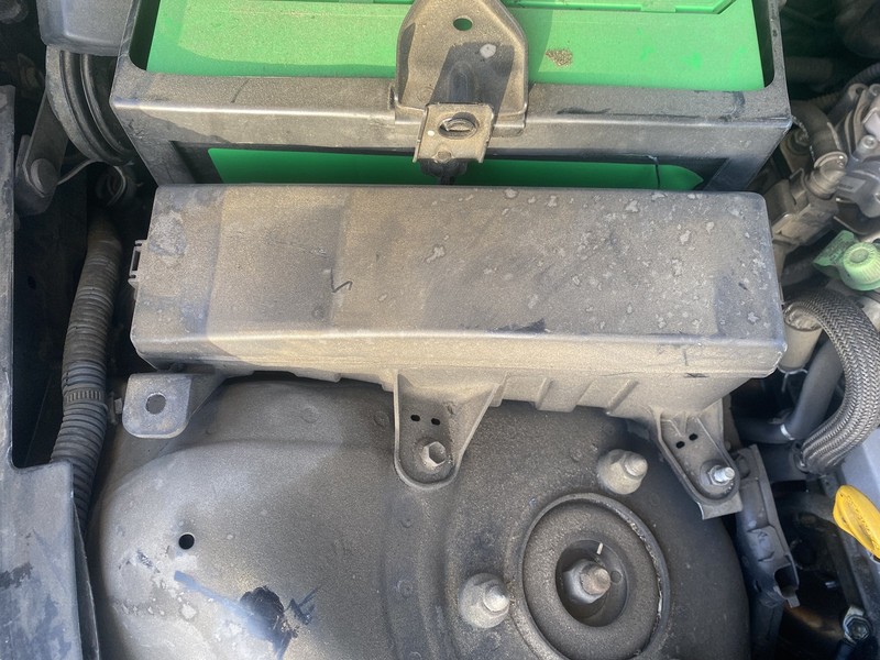Engine Fuse Box LEXUS GS300 06