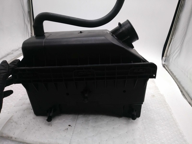 2010 Dodge Caliber Air Cleaner Assembly OEM Black 2.0L 165K Miles