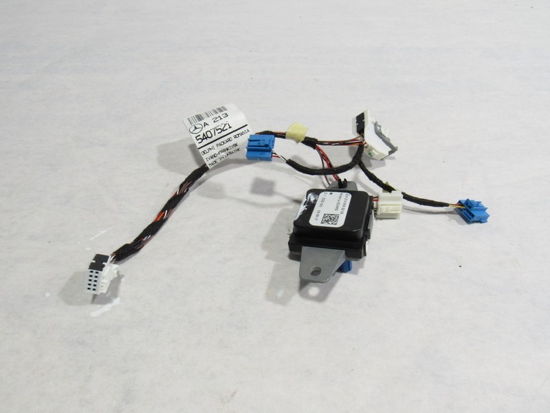 18-20 Mercedes E63 S W213 2018 Center Roof SDARS Antenna W/ Touchpad Harness ;:Y
