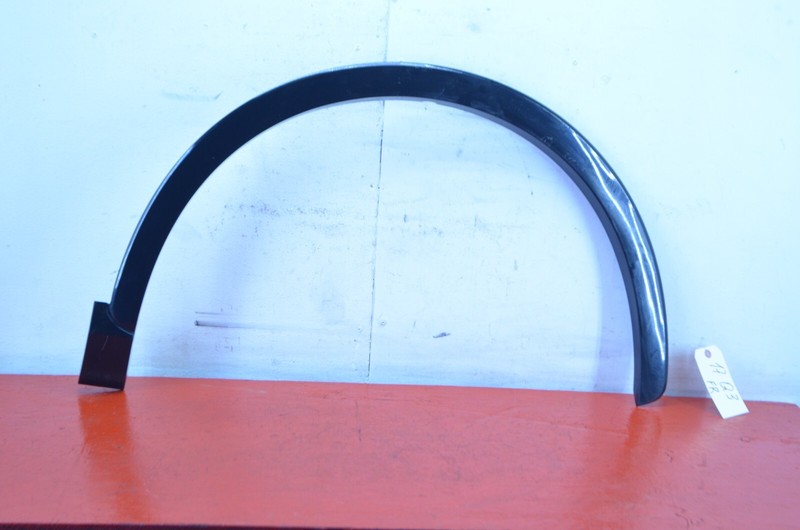 15-18 AUDI Q3 2.0L FWD FRONT RIGHT QUARTER WHEEL ARCH MOLDING FENDER FLARE OEM