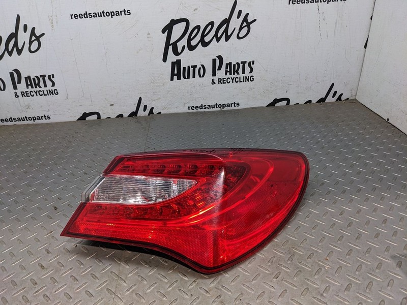 Passenger Right Tail Light Sedan Fits 11-14 200 1157026