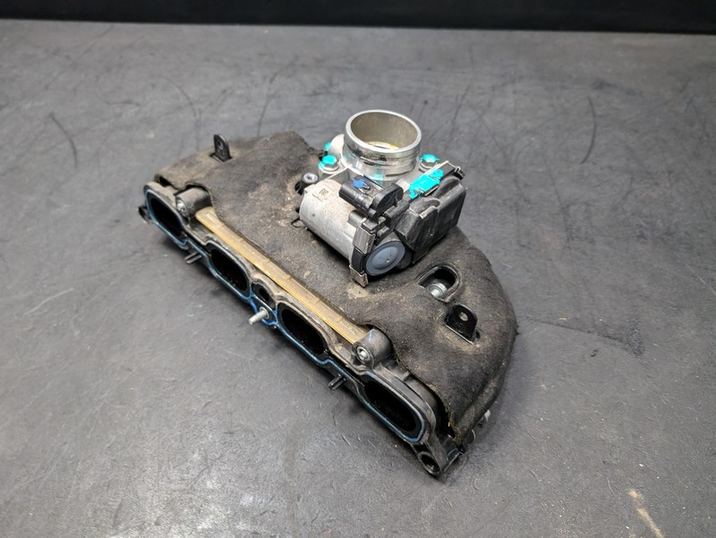 Intake Manifold w/ Throttle Body 2021 Chevrolet Malibu 12683666 2018 2019 - 2024