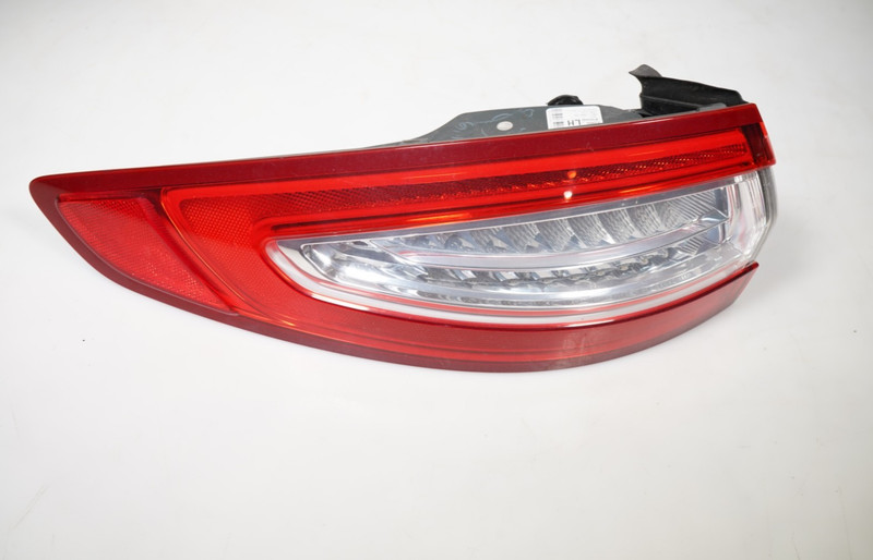 2013-2016 Ford Fusion Rear Right Outer Taillight Taillamp OEM DS73-13404-BK