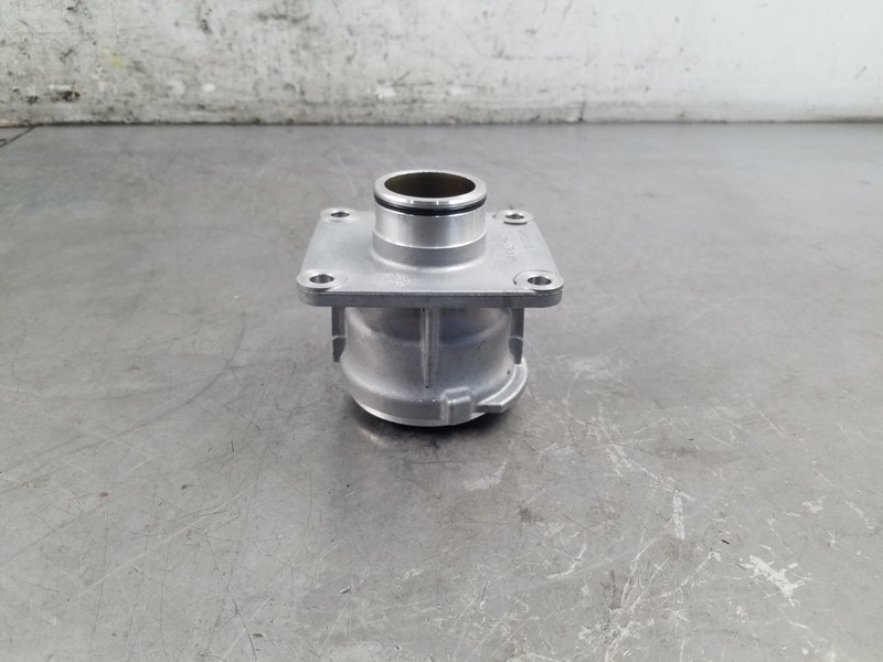 2022 BMW M5 F90 Right Front CV Support / Mount #7725 C4