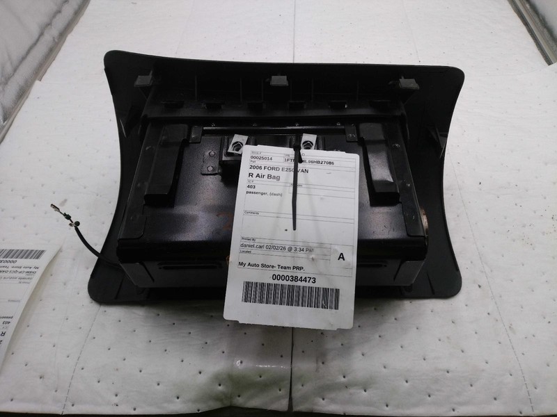 Used Instrument Panel Air Bag fits: 2006 Ford E250 VAN passenger dash Grade A