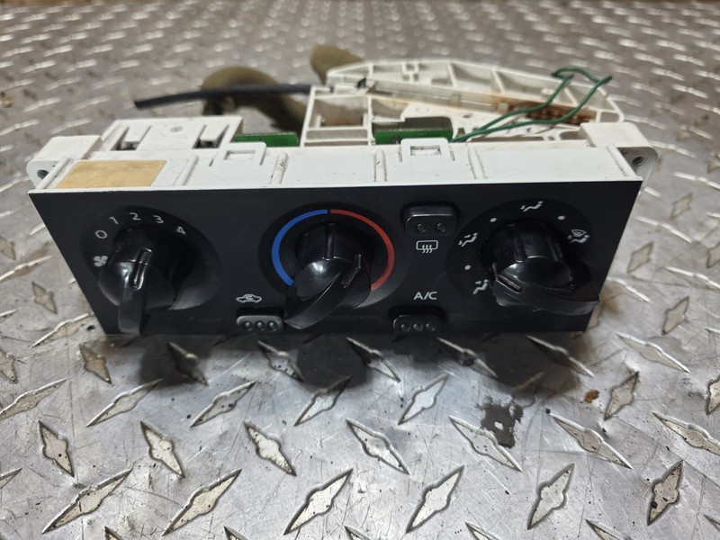 2003 2004 Nissan Xterra Climate Control Assembly Tested Oem