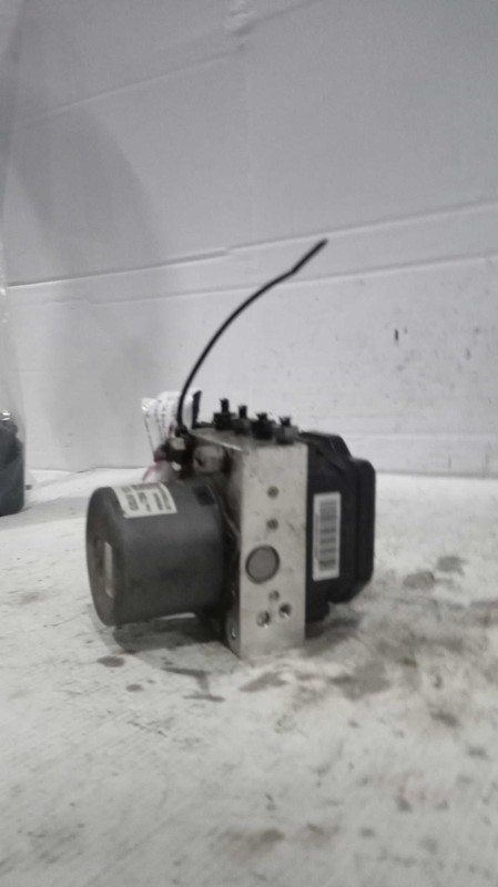 2014 Buick Encore ABS Pump and Motor Assembly OEM 95406022 71000 Miles White