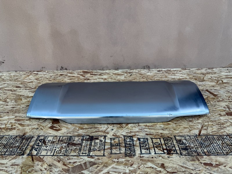 RIVIAN R1S R1T 2022-2026 OEM FRONT LOWER CENTER BUMPER SKID PLATE COVER TRIM