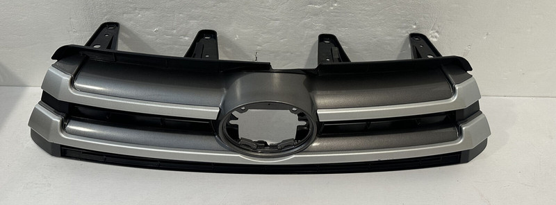 2016-19 TOYOTA HIGHLANDER FRONT GRILL OEM PART# 53101-0E240