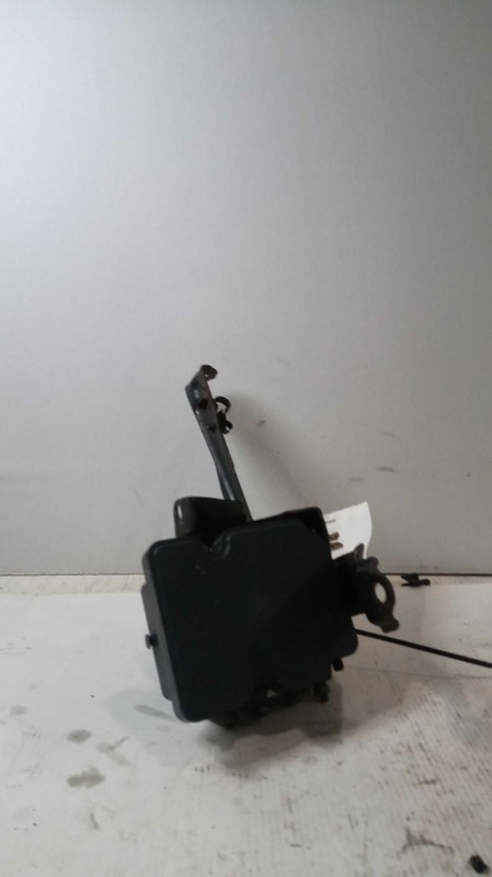 2015 Subaru Forester ABS Modulator OEM 27596SG010 Used 117K Miles White