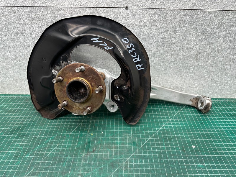 15-24 LEXUS RC350 FRONT LEFT DRIVER SIDE SPINDLE KNUCKLE W/ HUB OEM