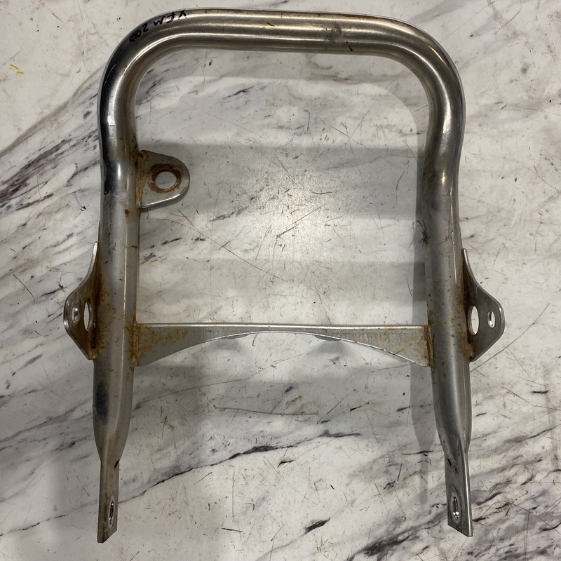 1985 - 1989 Yamaha YFM200 moto 4 Rear grab bar wheelie bar good