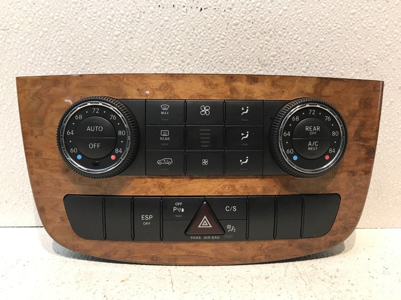 06-12 Mercedes W251 R350 4MATIC A/C AC Heater Climate Control Switch Panel OEM