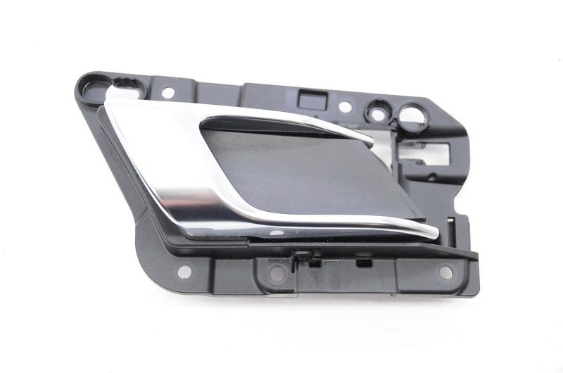 2015-2018 Porsche Macan 2.0L Passenger Right Rear Interior Door Handle
