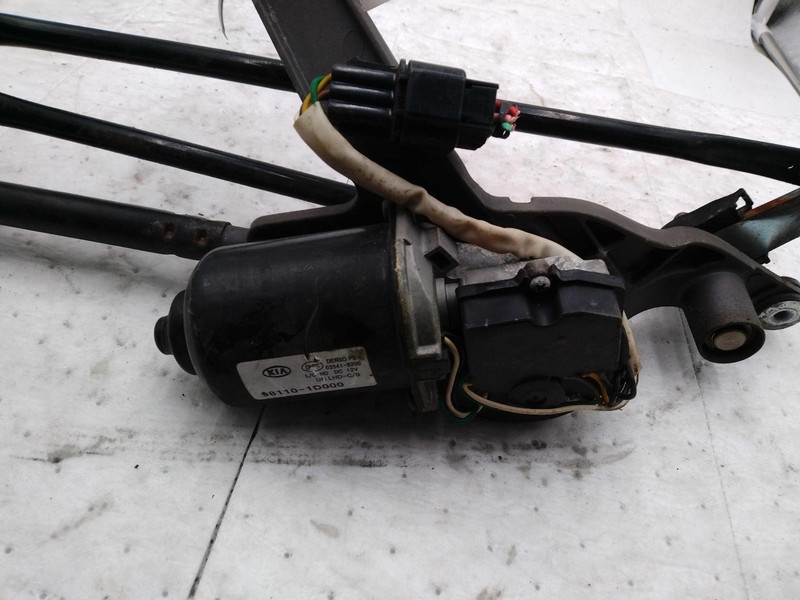 2008 KIA RONDO Wiper Motor OEM 981101D000 128K Miles White 4DR